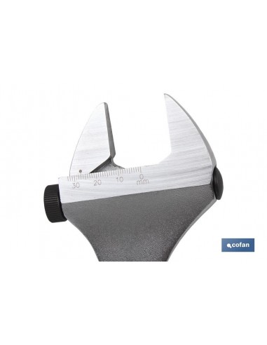 LLAVE AJUSTABLE MOLETA LATERAL 8