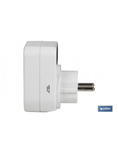 ADAPTADOR  ENCHUFE 1 TOMA FRONTAL+2 USB
