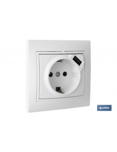 BASE ENCHUFE USB MONOBLOC...