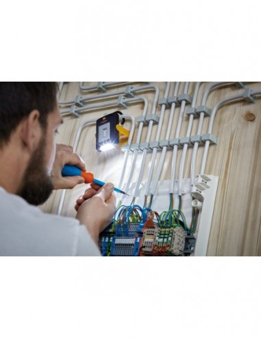 Linterna de trabajo a pilas HL DB43...